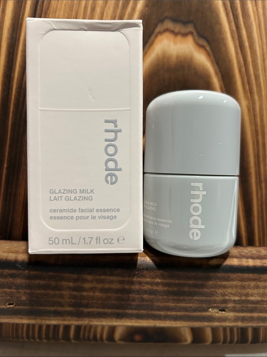 RHODE Other - RHODE Glazing Milk Ceramide Facial Essence — White